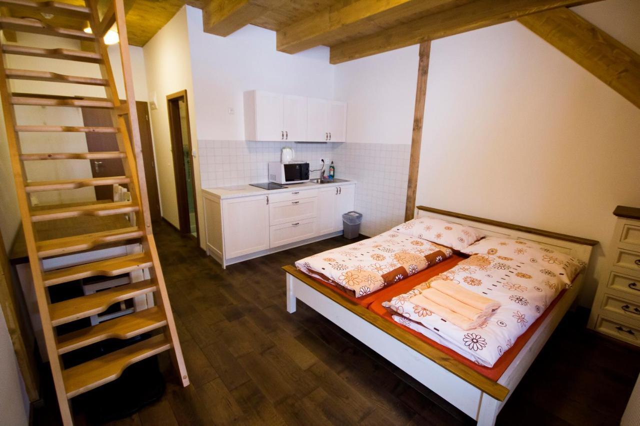 Penzion Rzehaczek Dolní Lomná Extérieur photo